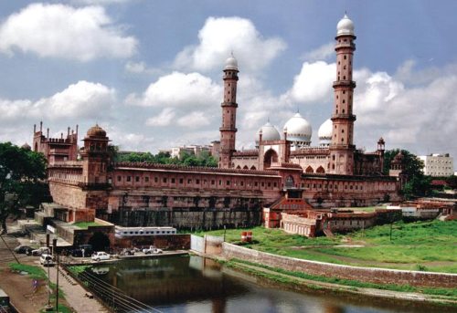 Masjid Tajui di India